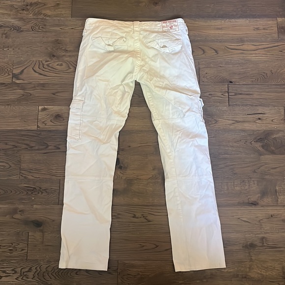 White cargos - Picture 2 of 3